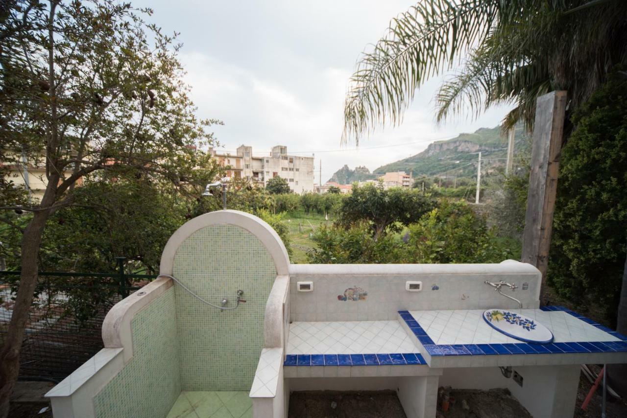 Casa Salice Hotel SantʼAlessio Siculo Buitenkant foto